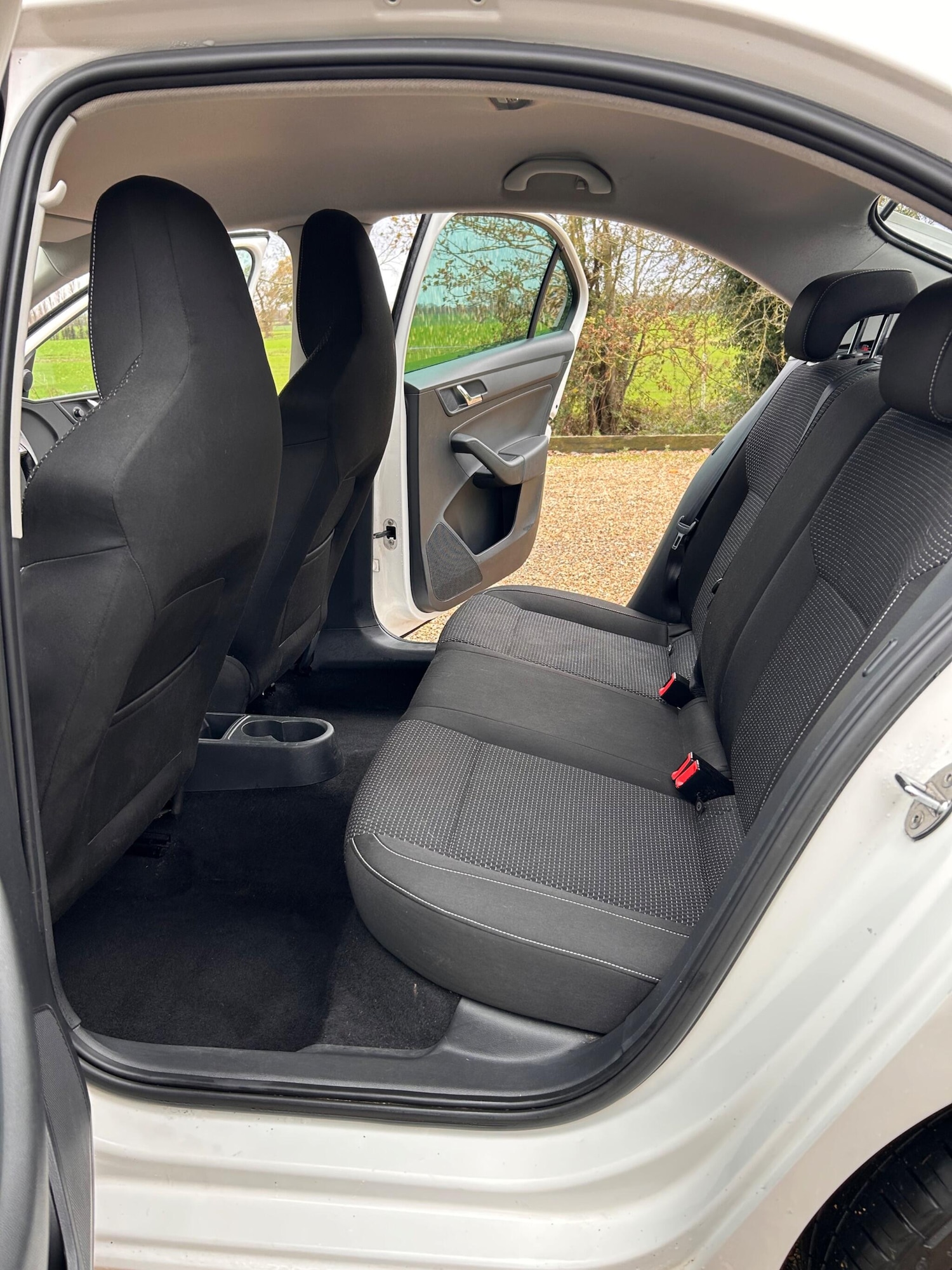 Used Skoda Rapid 2014 for sale - 76727533: Photo 37