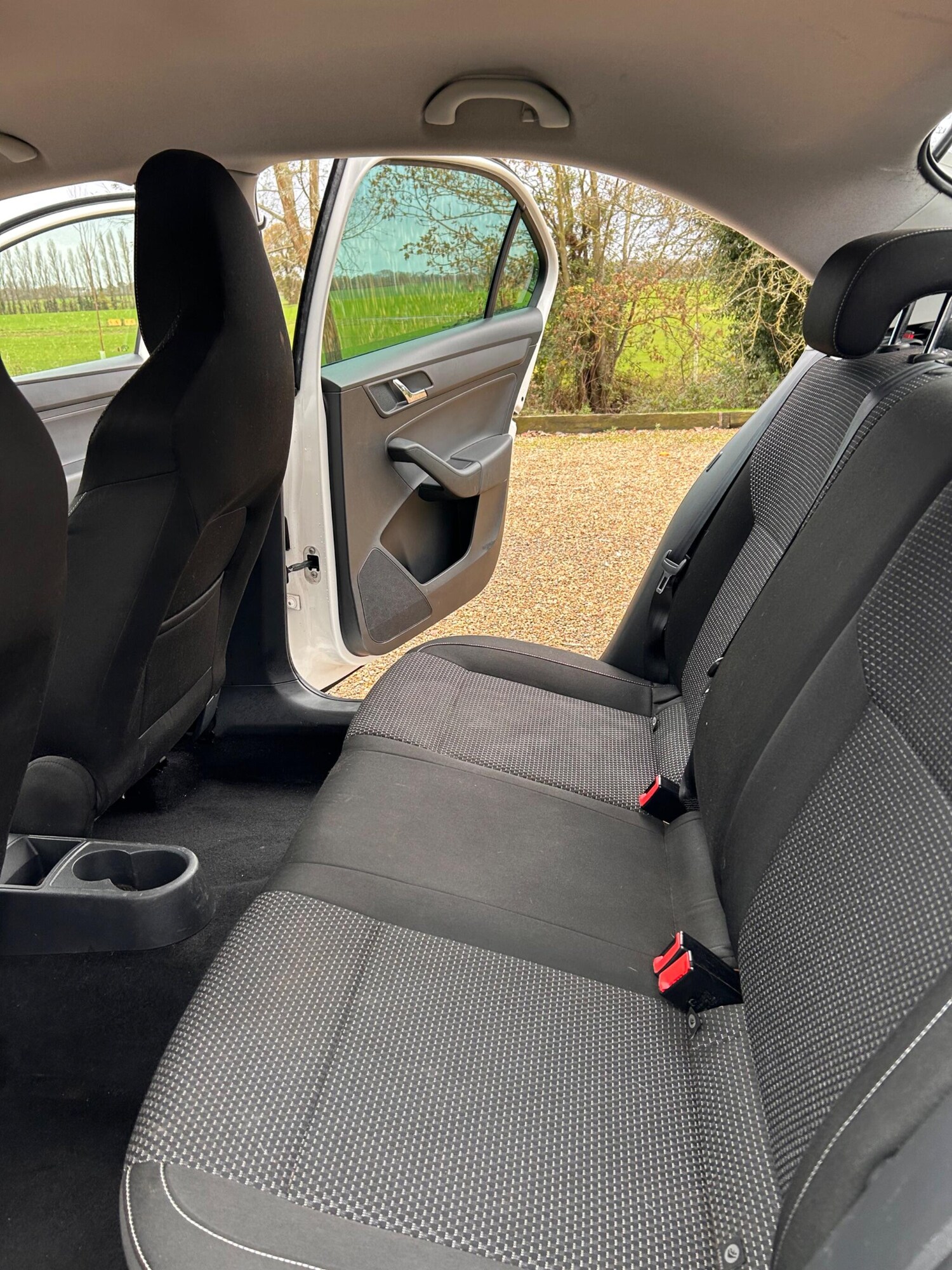 Used Skoda Rapid 2014 for sale - 76727533: Photo 38