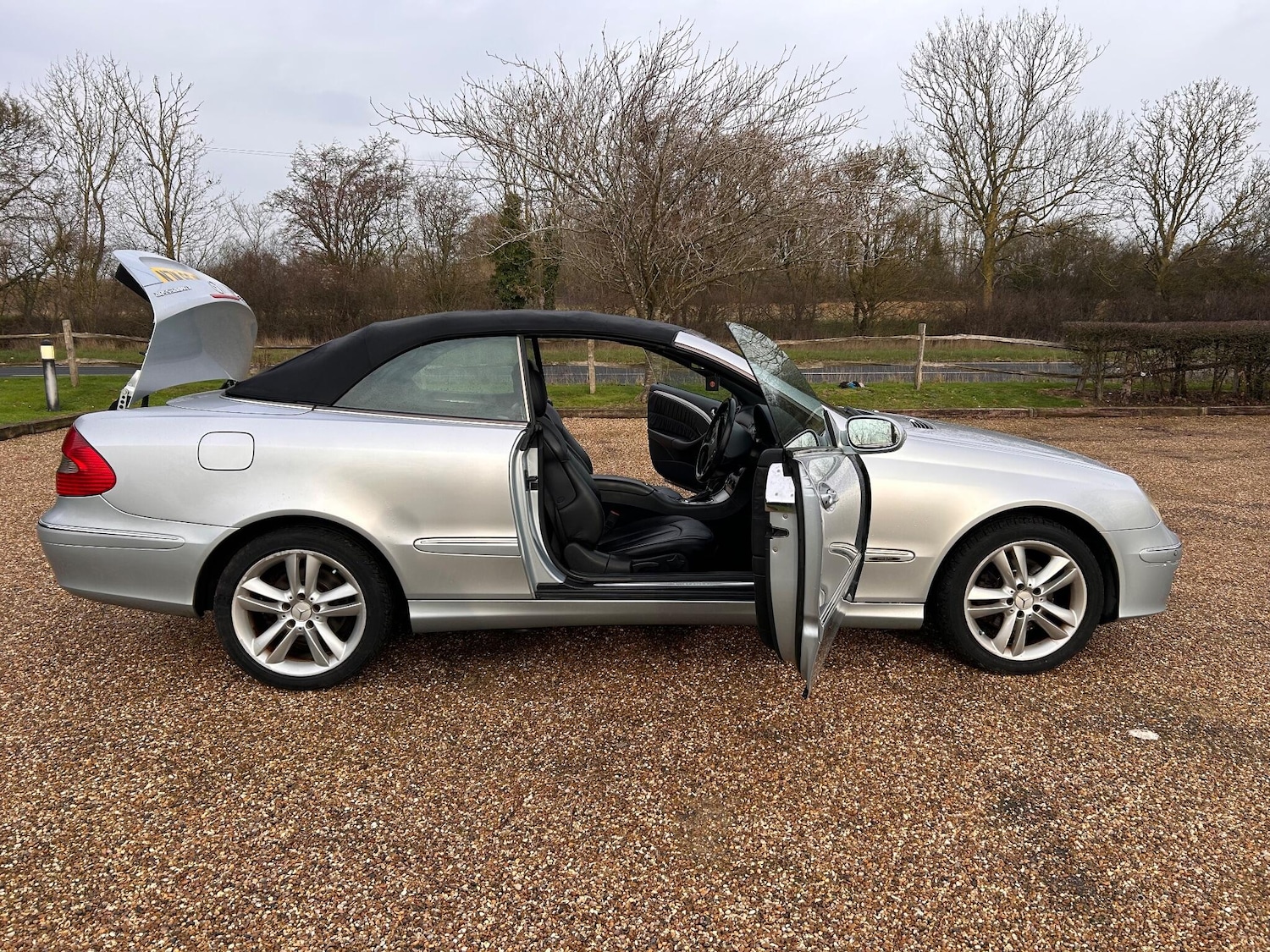 Used Mercedes-Benz CLK 2005 for sale - 77549815: Photo 29