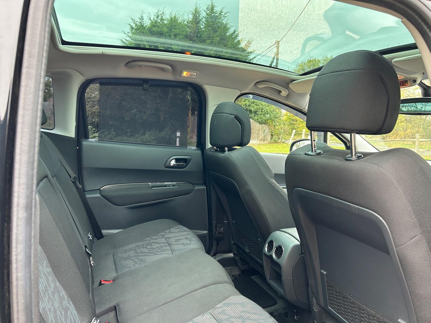 Used Peugeot 3008 2011 for sale - 76381233: Photo 3