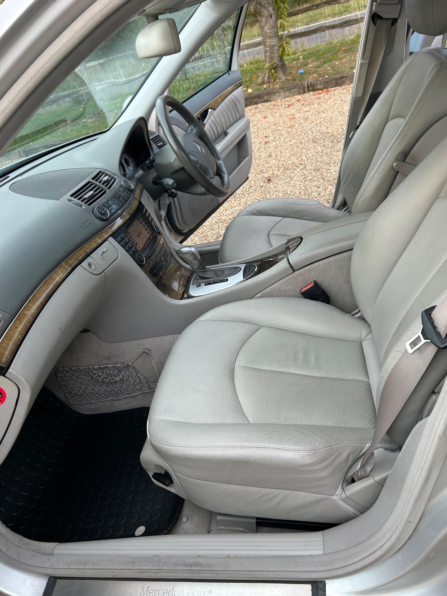 Used Mercedes-Benz E-Class 2004 for sale - 76138206: Photo 36