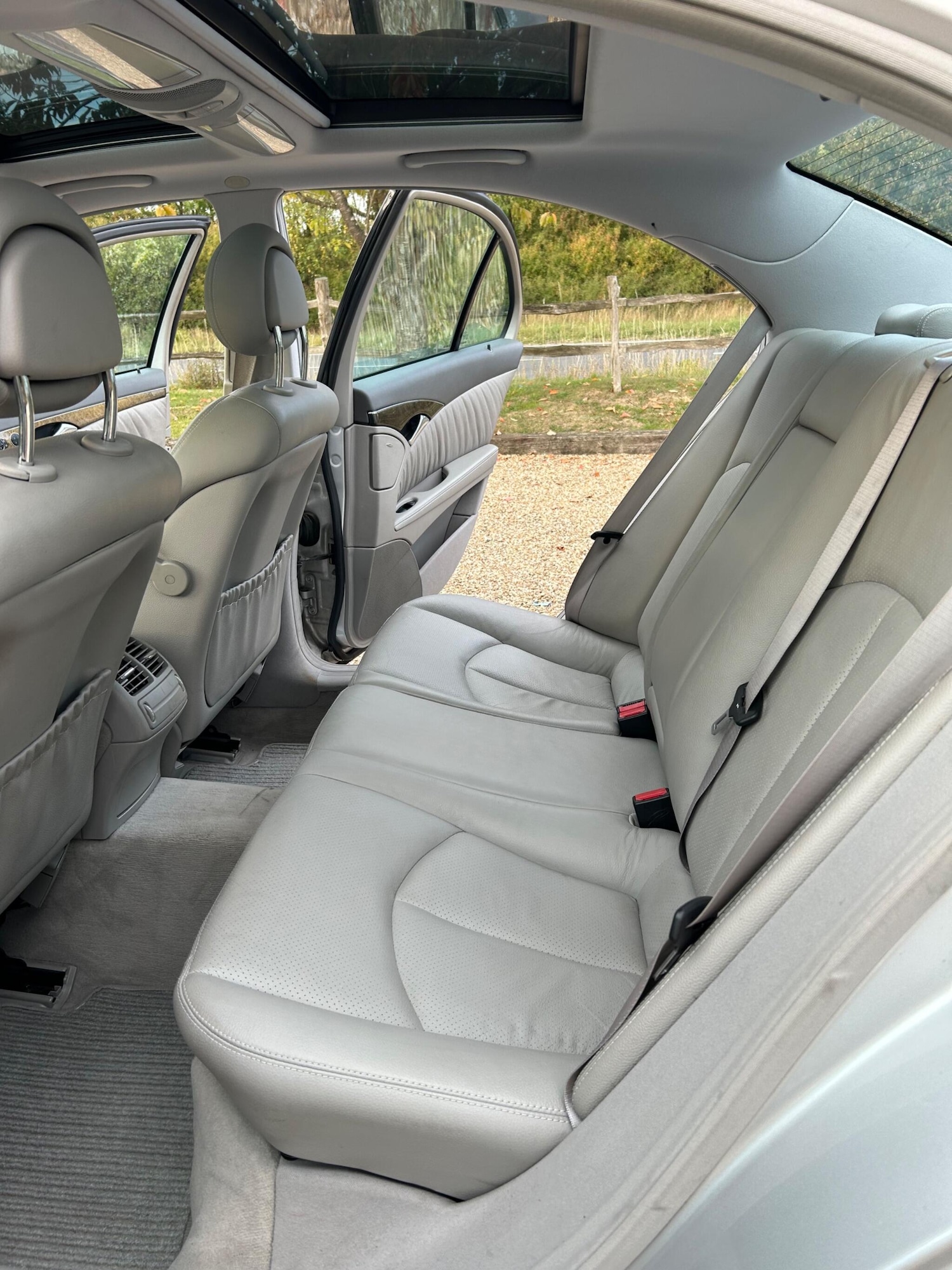 Used Mercedes-Benz E-Class 2004 for sale - 76138206: Photo 39