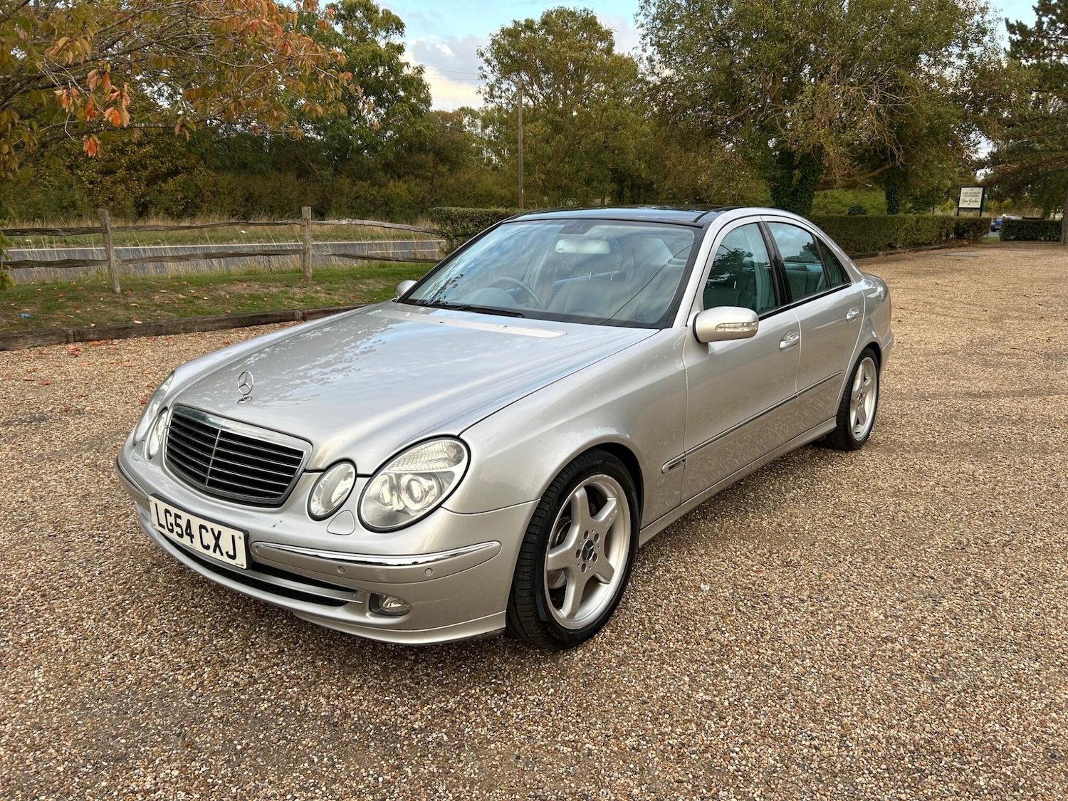 Used Mercedes-Benz E-Class 2004 for sale - 76138206: Photo 5