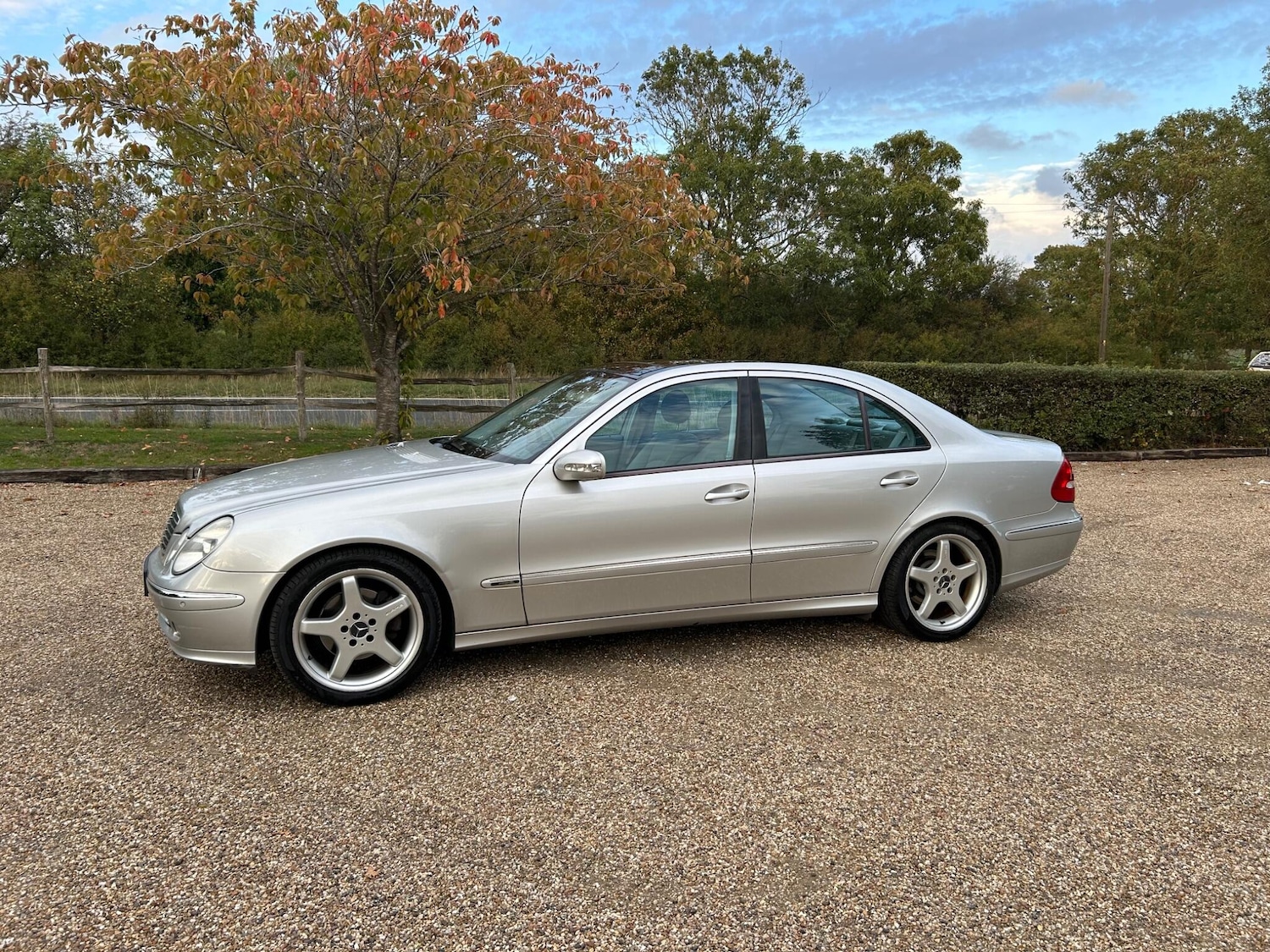 Used Mercedes-Benz E-Class 2004 for sale - 76138206: Photo 8