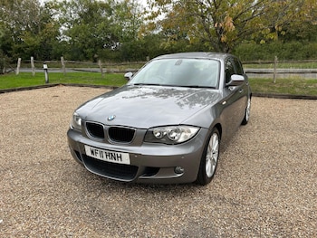 Used BMW 1 Series 2011 for sale - 76109885: Photo
