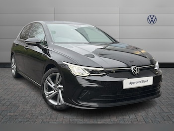 Used Volkswagen Golf 2024 for sale - 77600037: Photo
