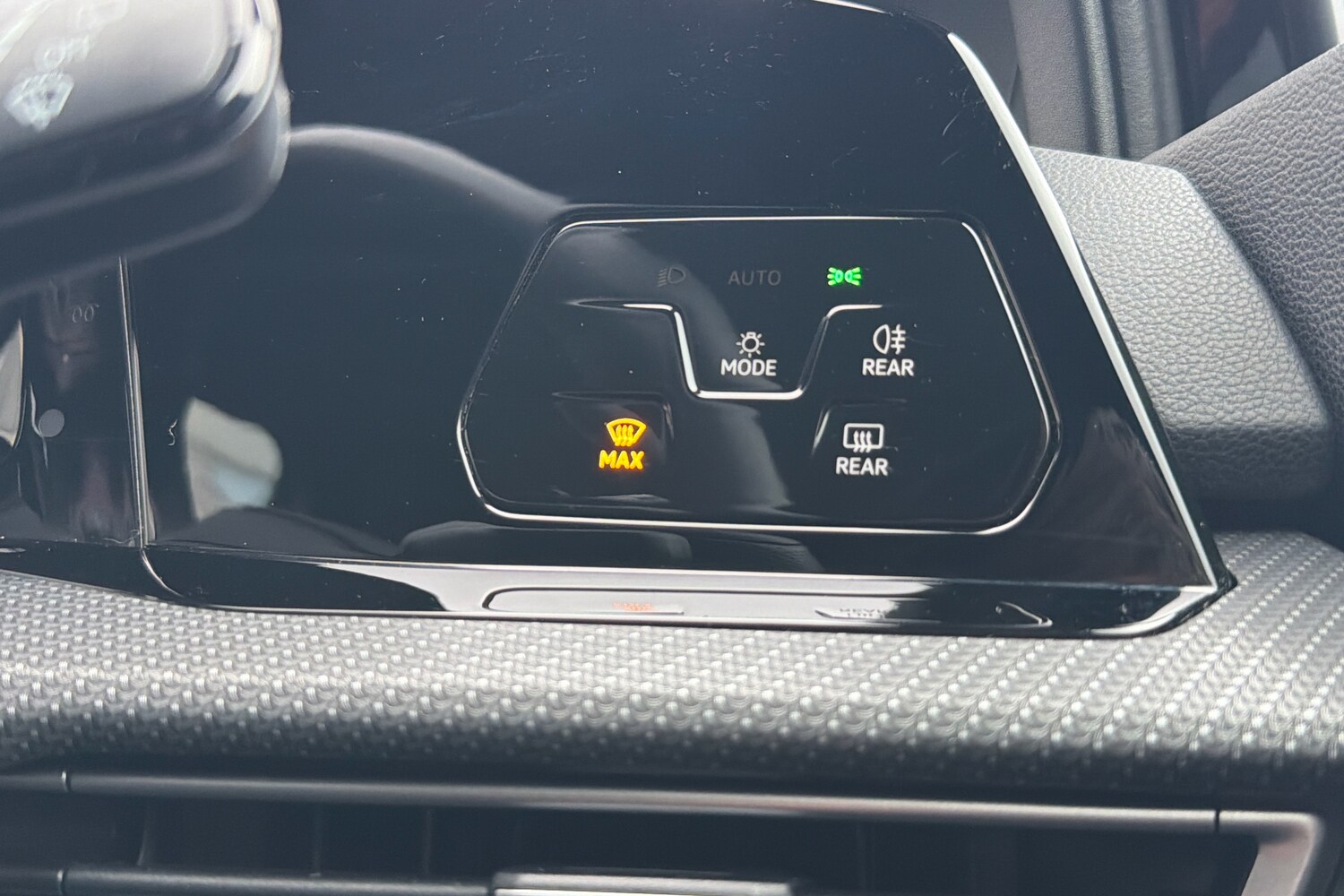 Used Volkswagen Golf 2024 for sale - 77600037: Photo 24