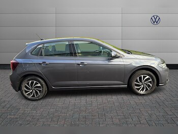 Used Volkswagen Polo 2024 for sale - 77476933: Photo
