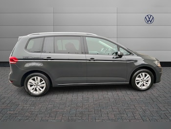 Used Volkswagen Touran 2022 for sale - 77515292: Photo