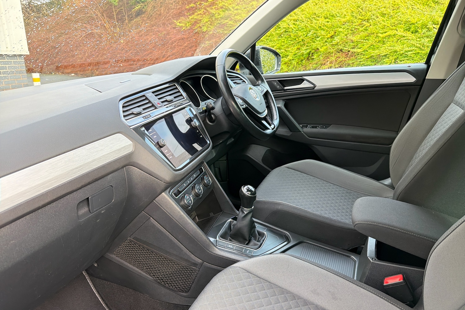 Used Volkswagen Tiguan 2018 for sale - 77576182: Photo 2