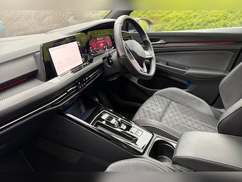 Used Volkswagen Golf 2024 for sale - 78406634: Photo