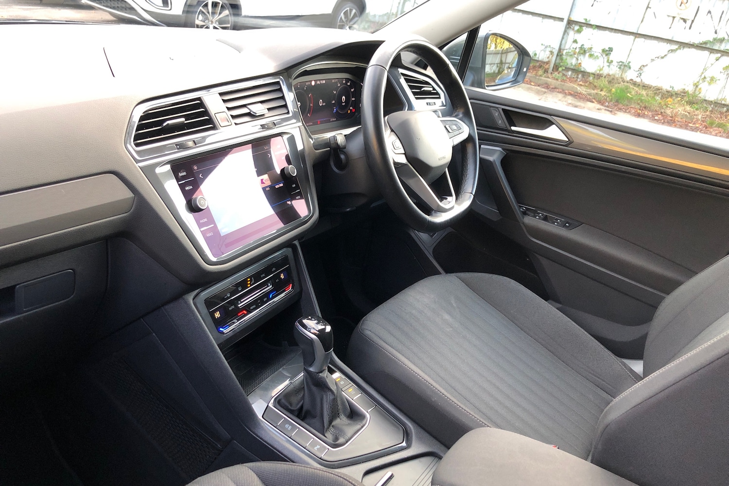 Used Volkswagen Tiguan Allspace 2022 for sale - 76674639: Photo 2