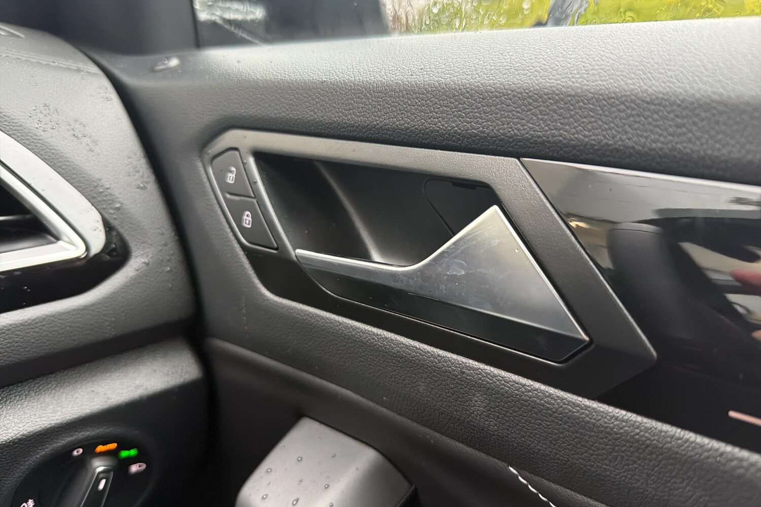 Used Volkswagen T-Roc 2025 for sale - 77515275: Photo 25