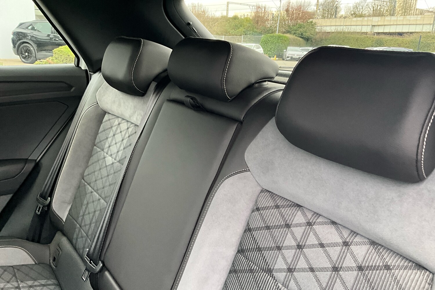 Used Volkswagen T-Roc 2022 for sale - 78008957: Photo 11