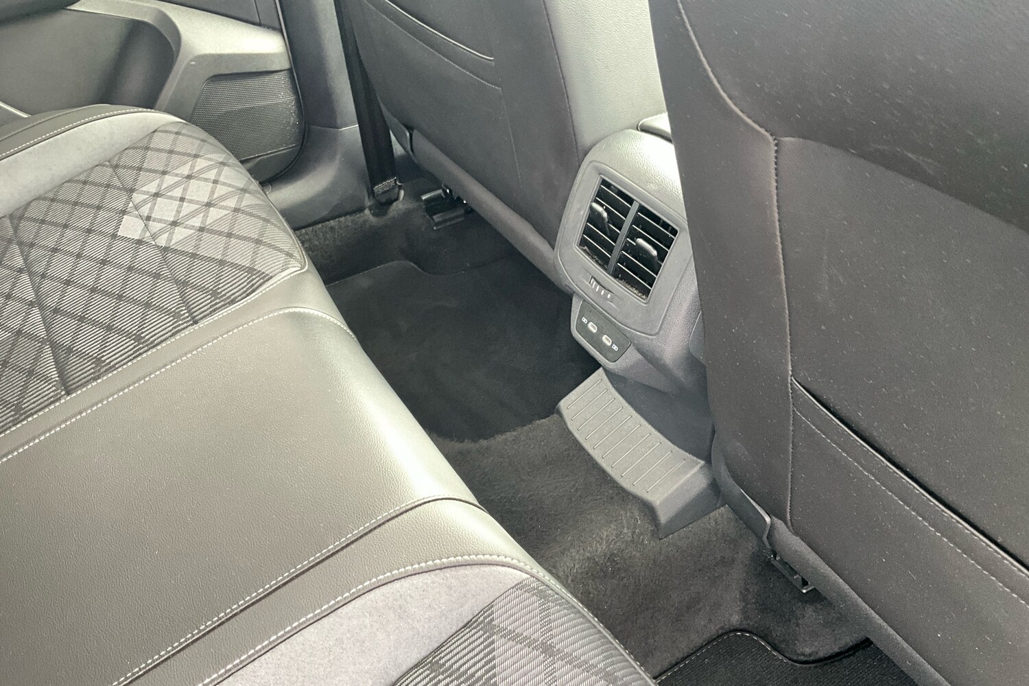 Used Volkswagen T-Roc 2022 for sale - 78008957: Photo 18