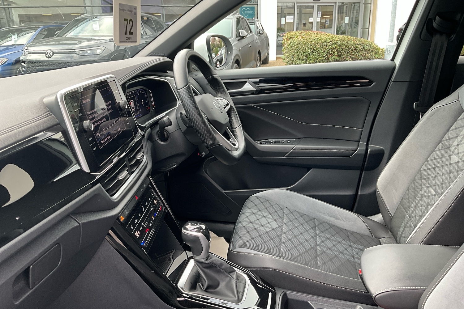 Used Volkswagen T-Roc 2022 for sale - 78008957: Photo 2