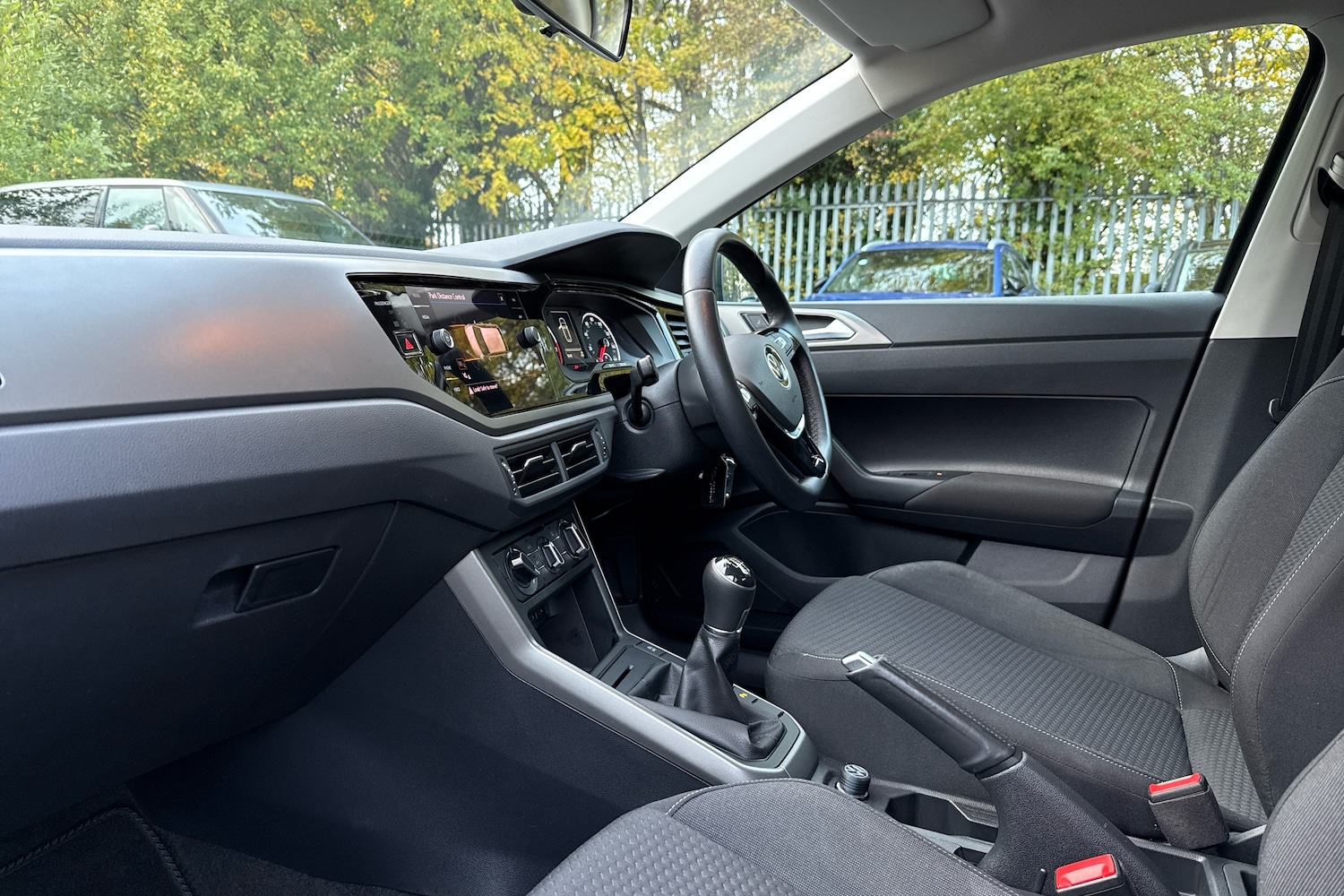 Used Volkswagen Polo 2021 for sale - 76744945: Photo 2