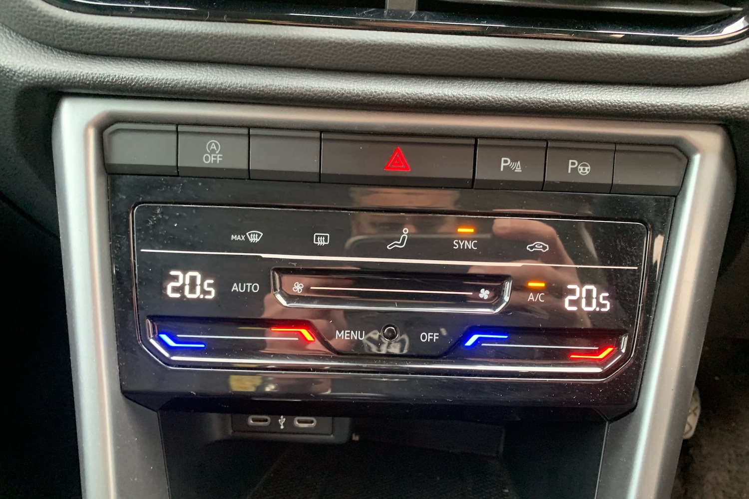 Used Volkswagen T-Roc 2024 for sale - 76678825: Photo 20