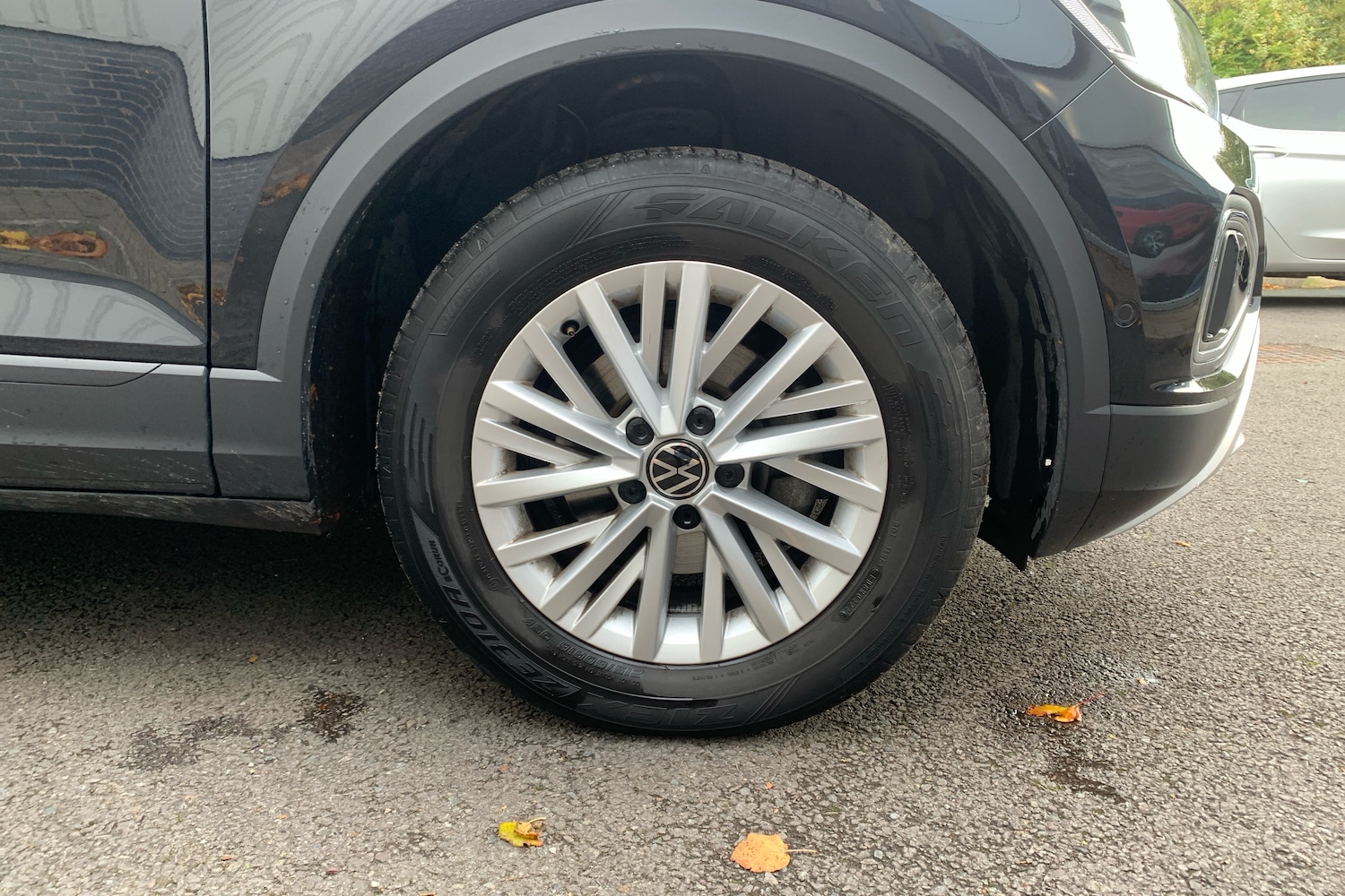 Used Volkswagen T-Roc 2024 for sale - 76678825: Photo 5