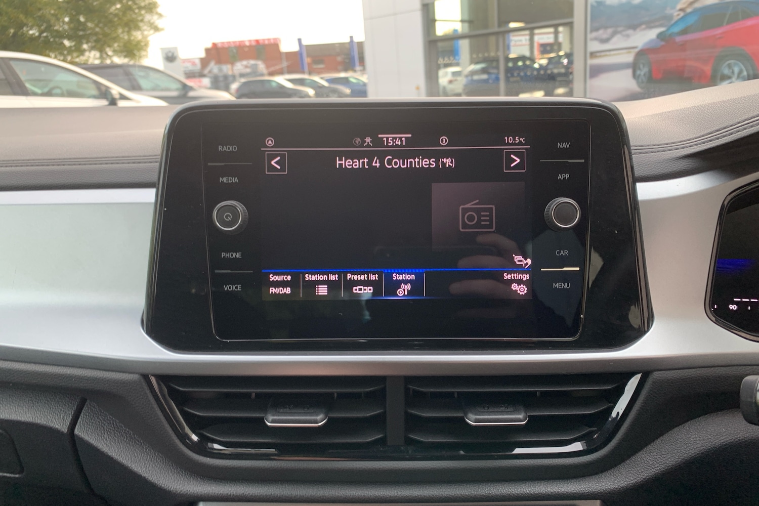 Used Volkswagen T-Roc 2024 for sale - 76678825: Photo 9