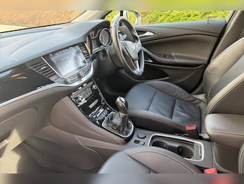 Used Vauxhall Astra 2016 for sale - 77689431: Photo