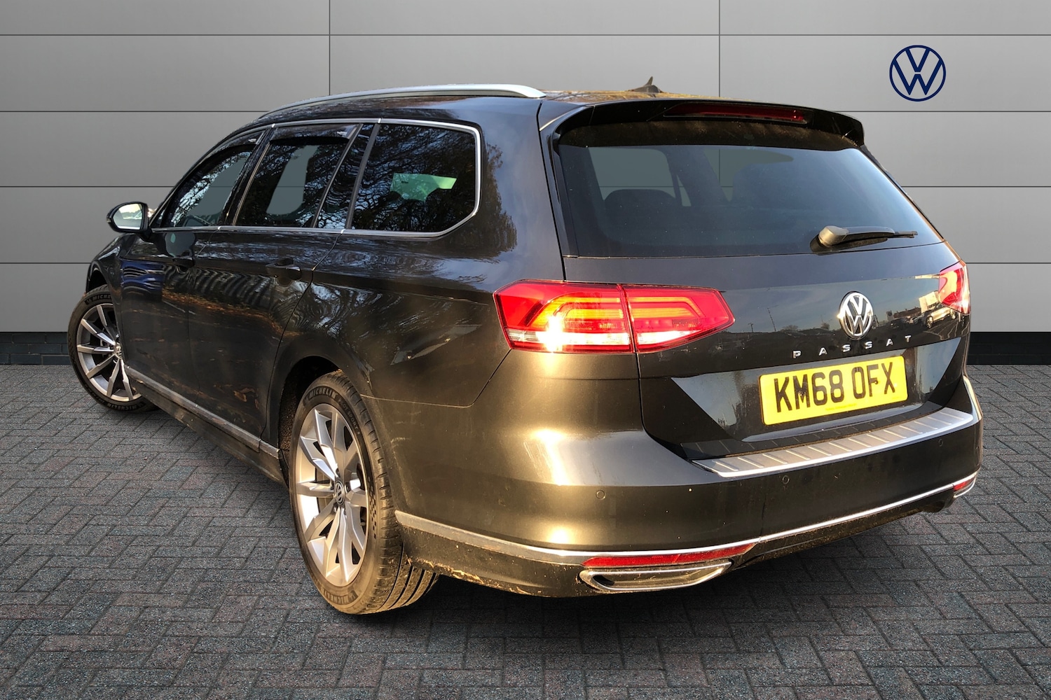 Used Volkswagen Passat 2018 for sale - 77256297: Photo 3