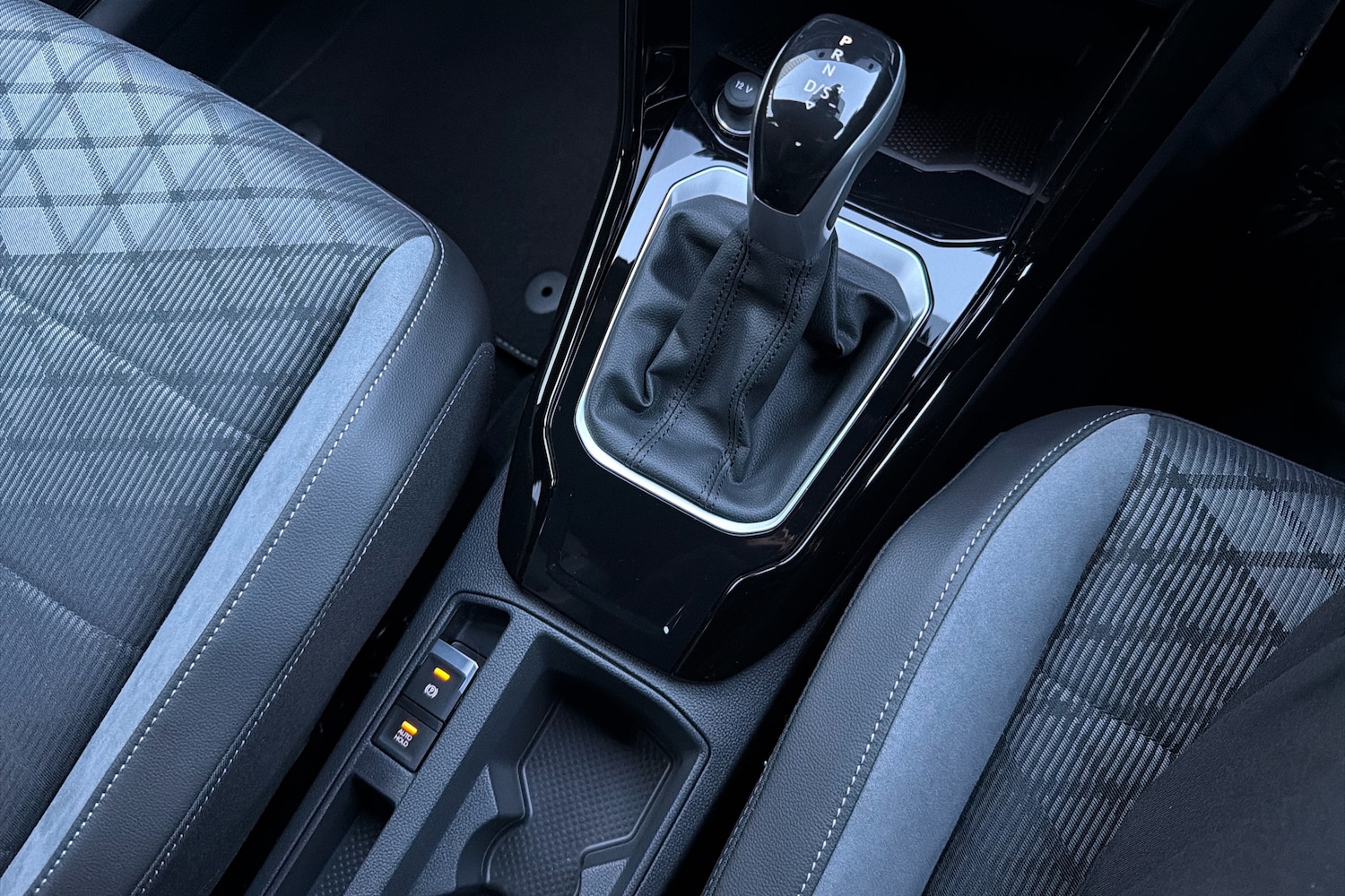 Used Volkswagen T-Roc 2025 for sale - 77442382: Photo 10