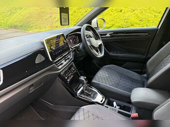 Used Volkswagen T-Roc 2024 for sale - 78423694: Photo