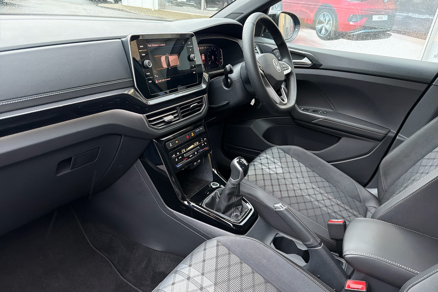 Used Volkswagen T-Cross 2025 for sale - 77515295: Photo 2