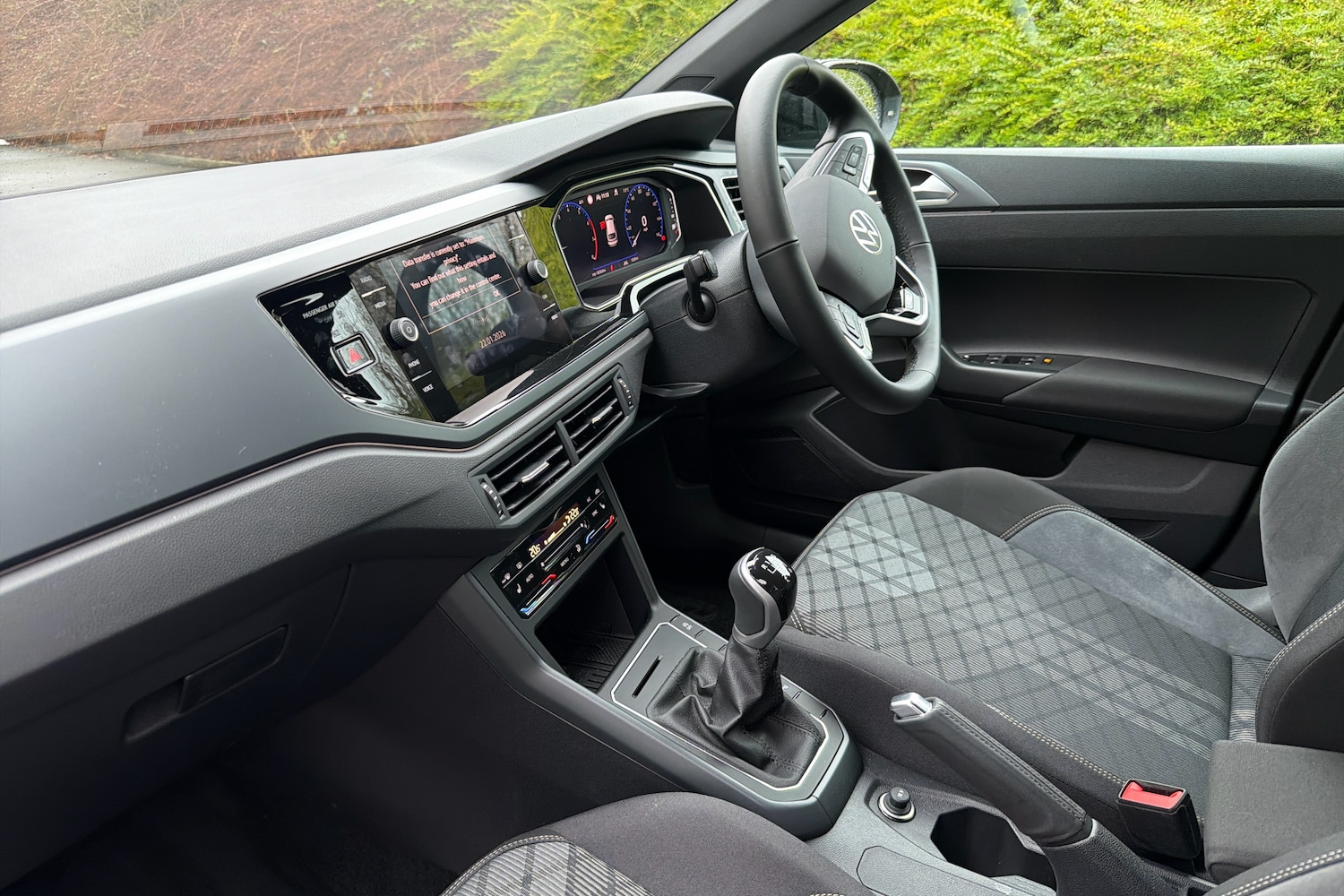 Used Volkswagen Taigo 2025 for sale - 78141176: Photo 2