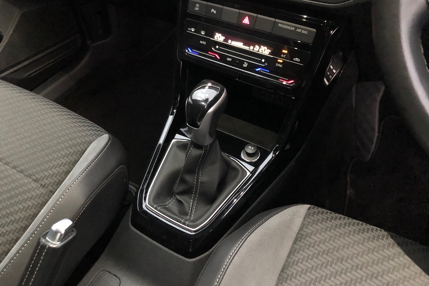 Used Volkswagen T-Cross 2022 for sale - 76841721: Photo 10