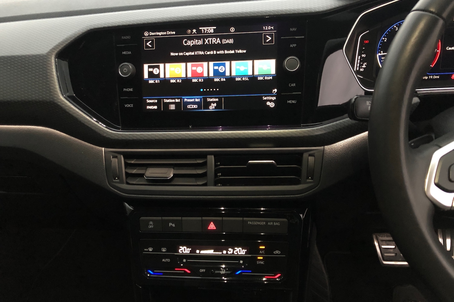 Used Volkswagen T-Cross 2022 for sale - 76841721: Photo 9