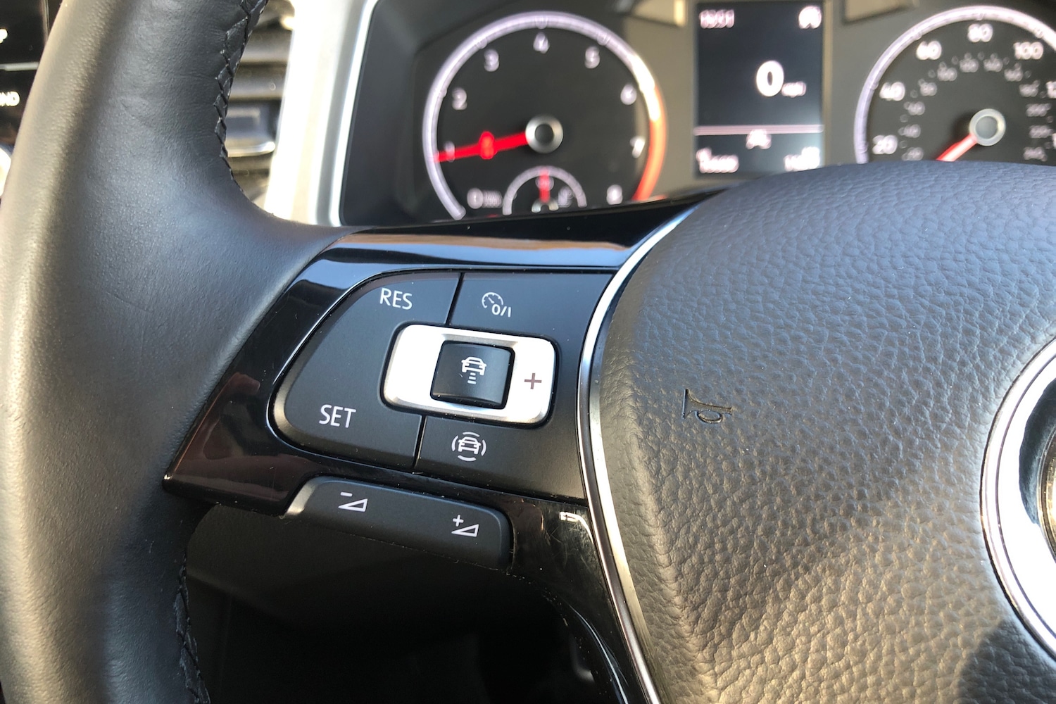 Used Volkswagen T-Roc 2020 for sale - 76942865: Photo 25