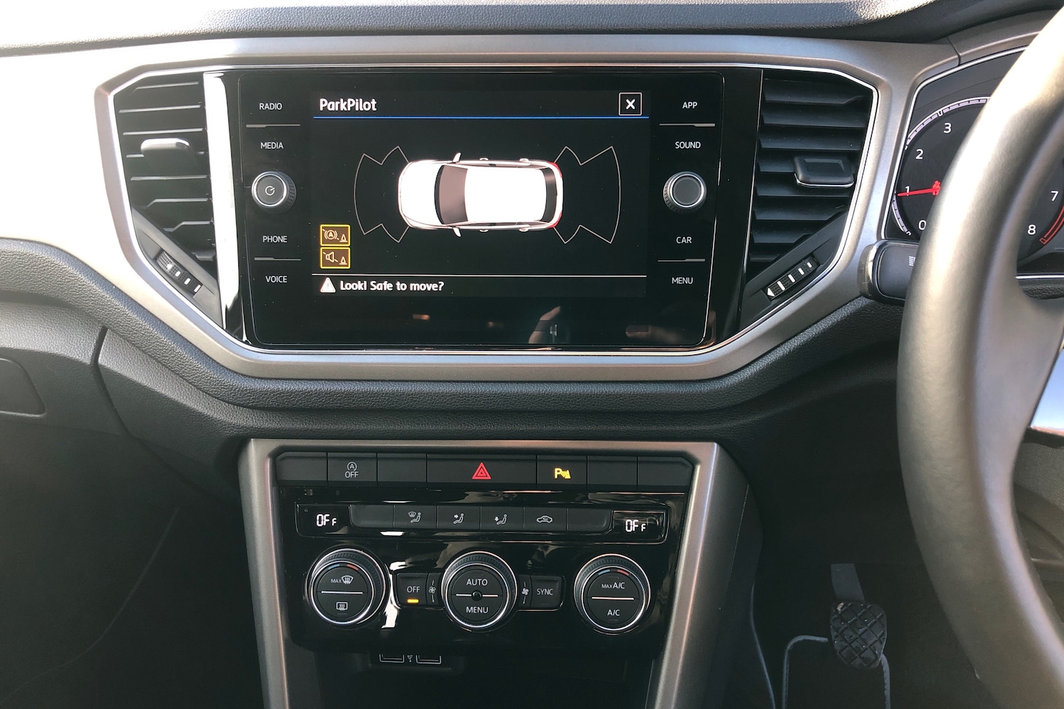 Used Volkswagen T-Roc 2020 for sale - 76942865: Photo 9