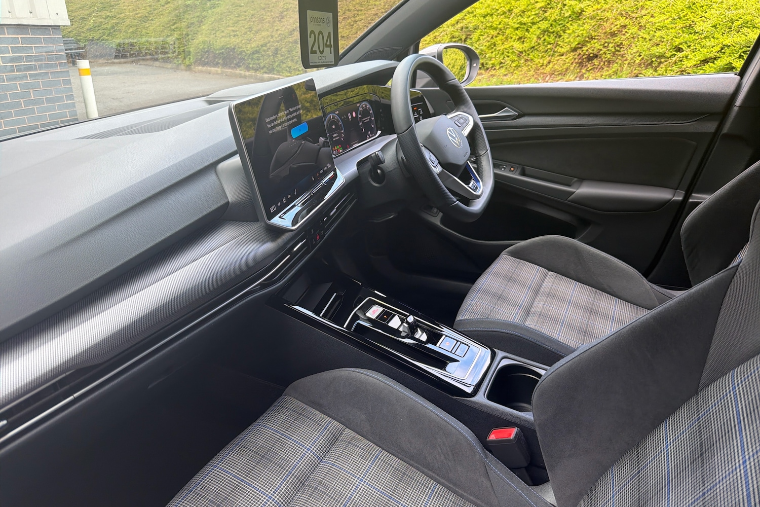 Used Volkswagen Golf 2024 for sale - 78137184: Photo 2