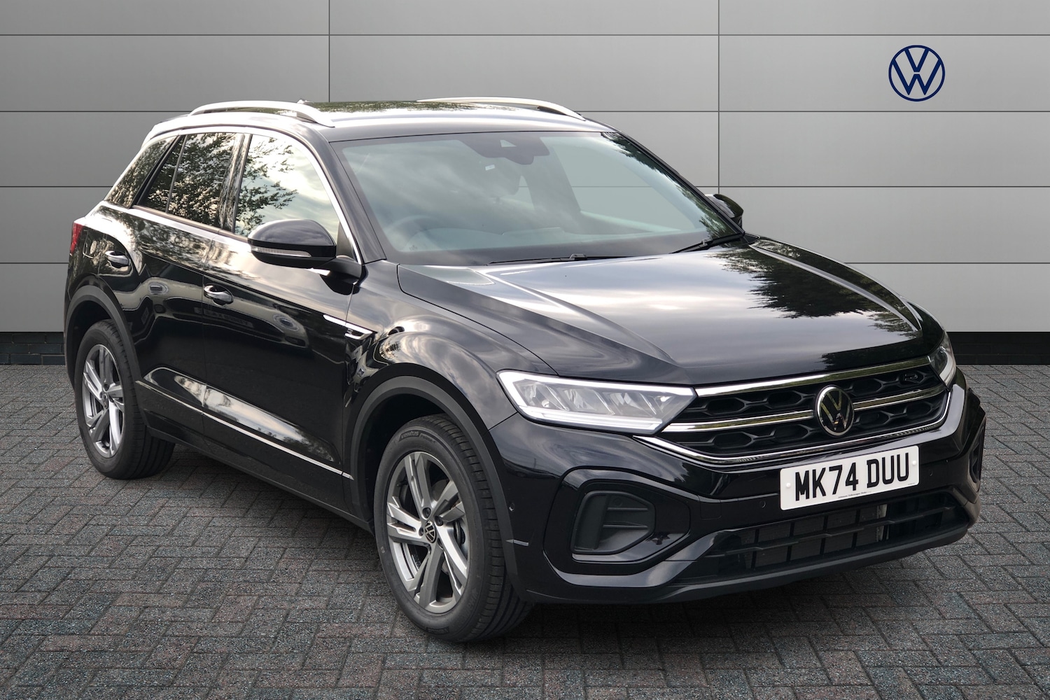 Used Volkswagen T-Roc 2024 for sale - 76676907: Photo 1