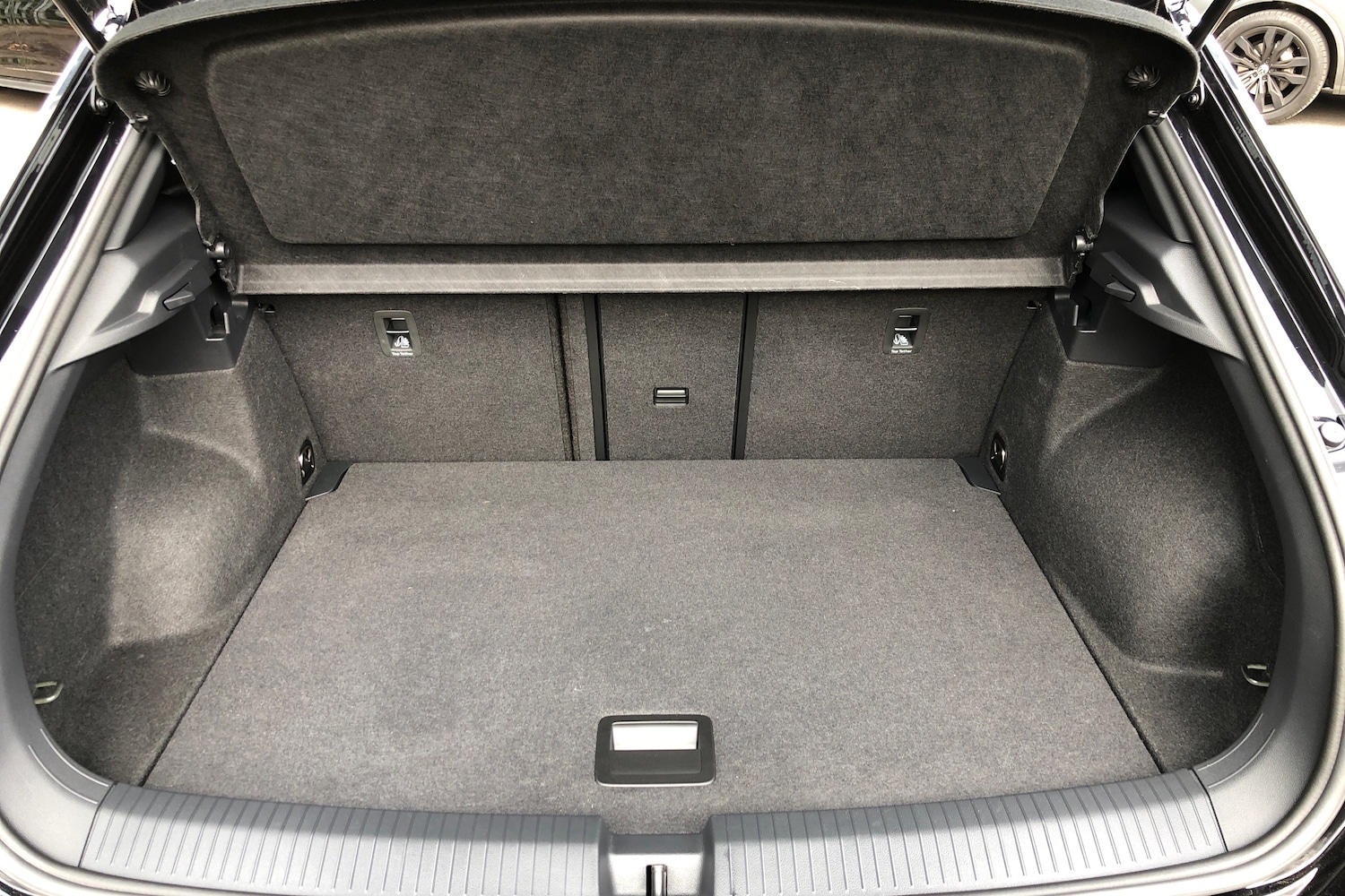 Used Volkswagen T-Roc 2024 for sale - 76676907: Photo 12