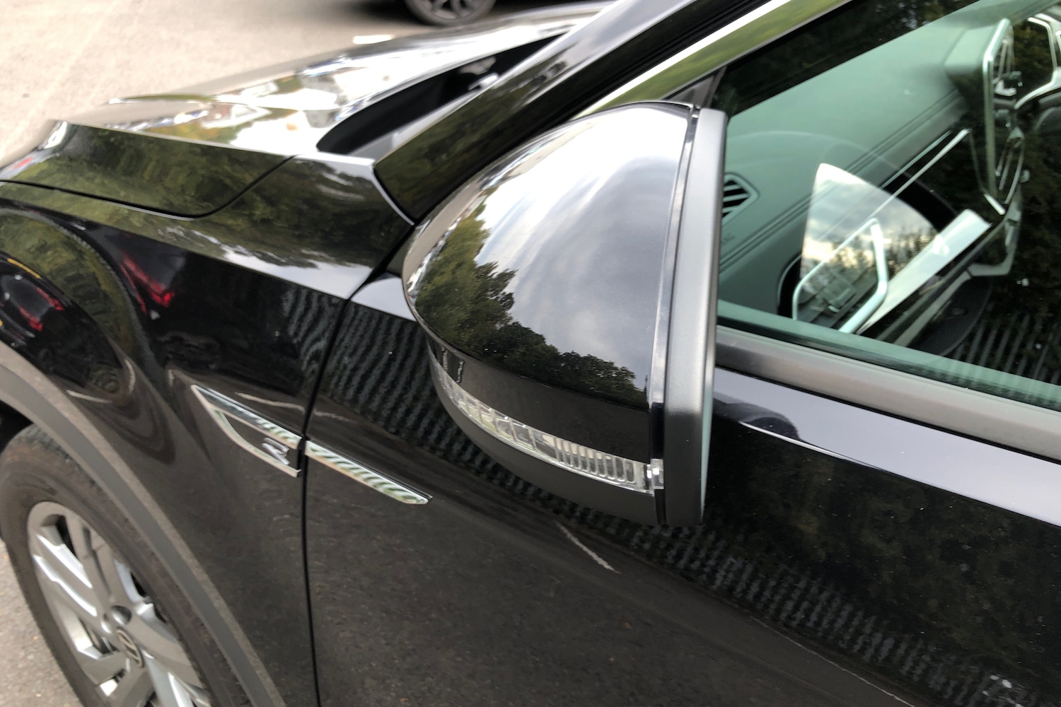 Used Volkswagen T-Roc 2024 for sale - 76676907: Photo 14