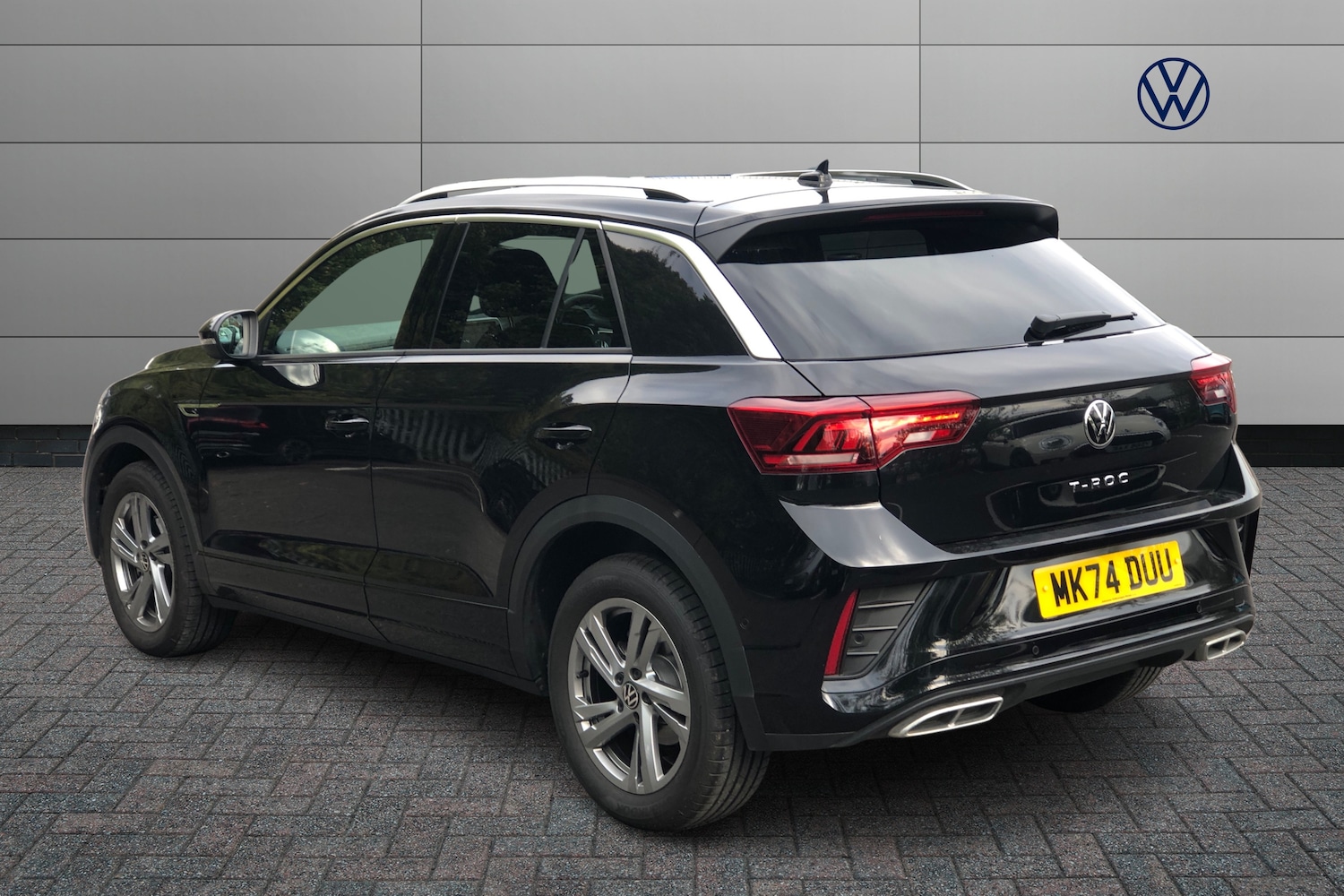 Used Volkswagen T-Roc 2024 for sale - 76676907: Photo 3