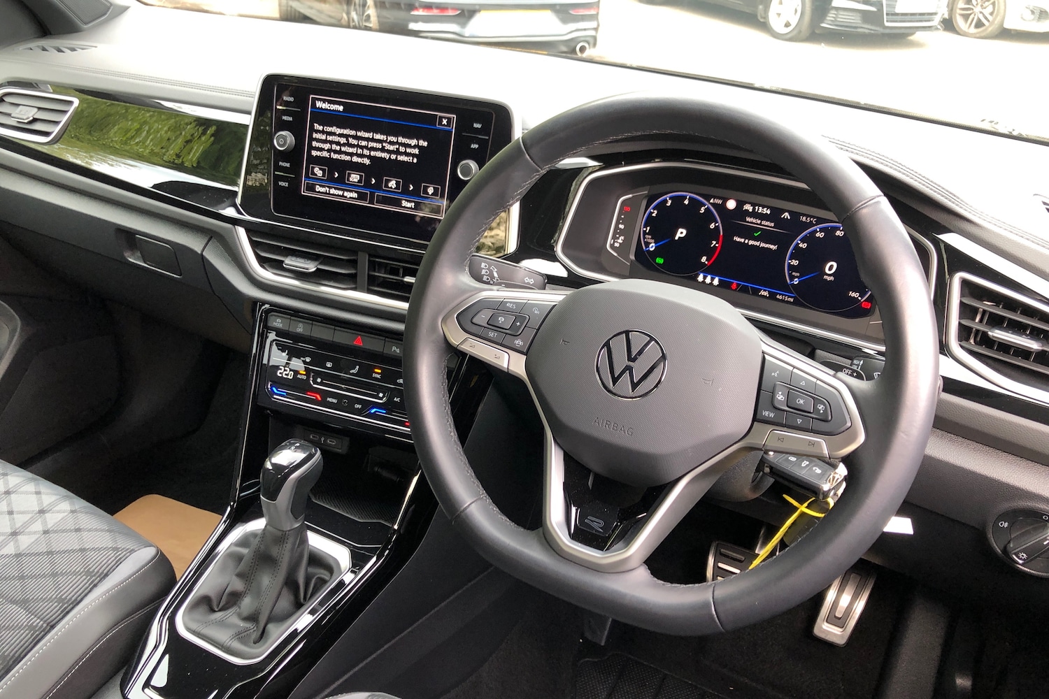 Used Volkswagen T-Roc 2024 for sale - 76676907: Photo 6