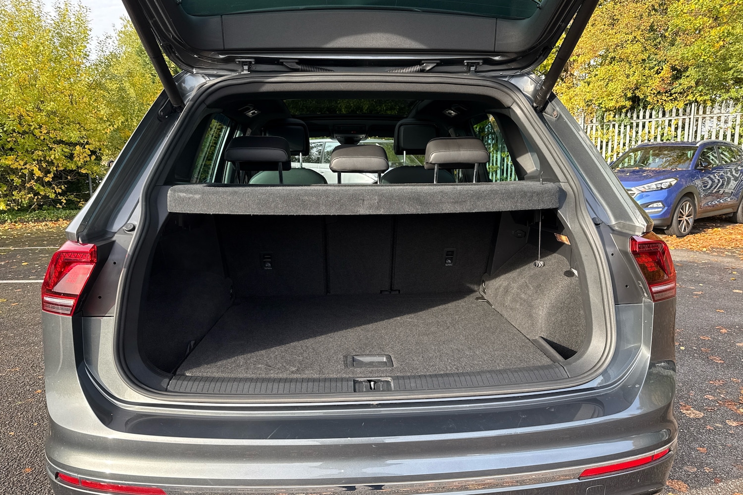 Used Volkswagen Tiguan 2019 for sale - 76673741: Photo 12