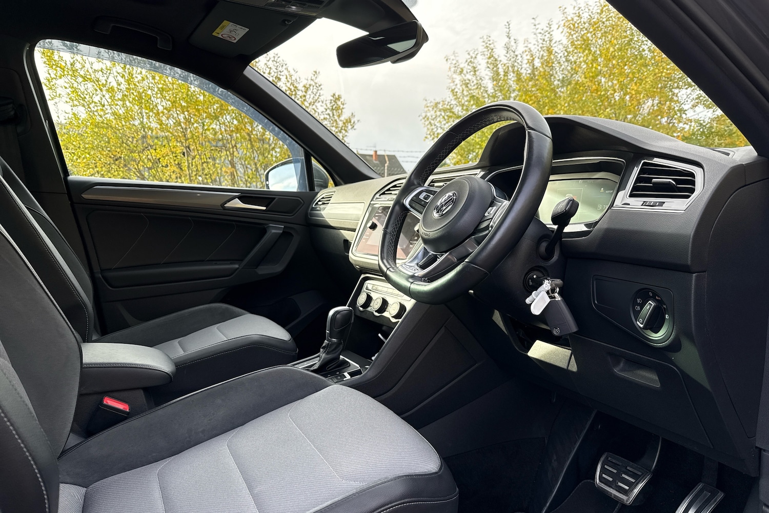 Used Volkswagen Tiguan 2019 for sale - 76673741: Photo 6