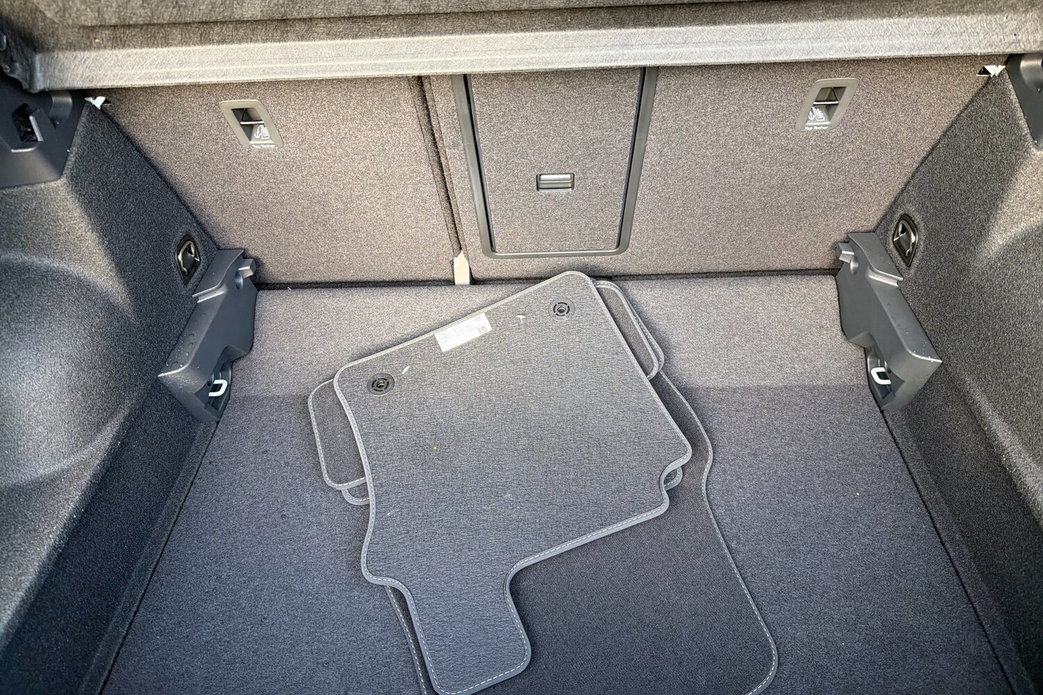 Used Volkswagen T-Roc 2025 for sale - 77498279: Photo 12