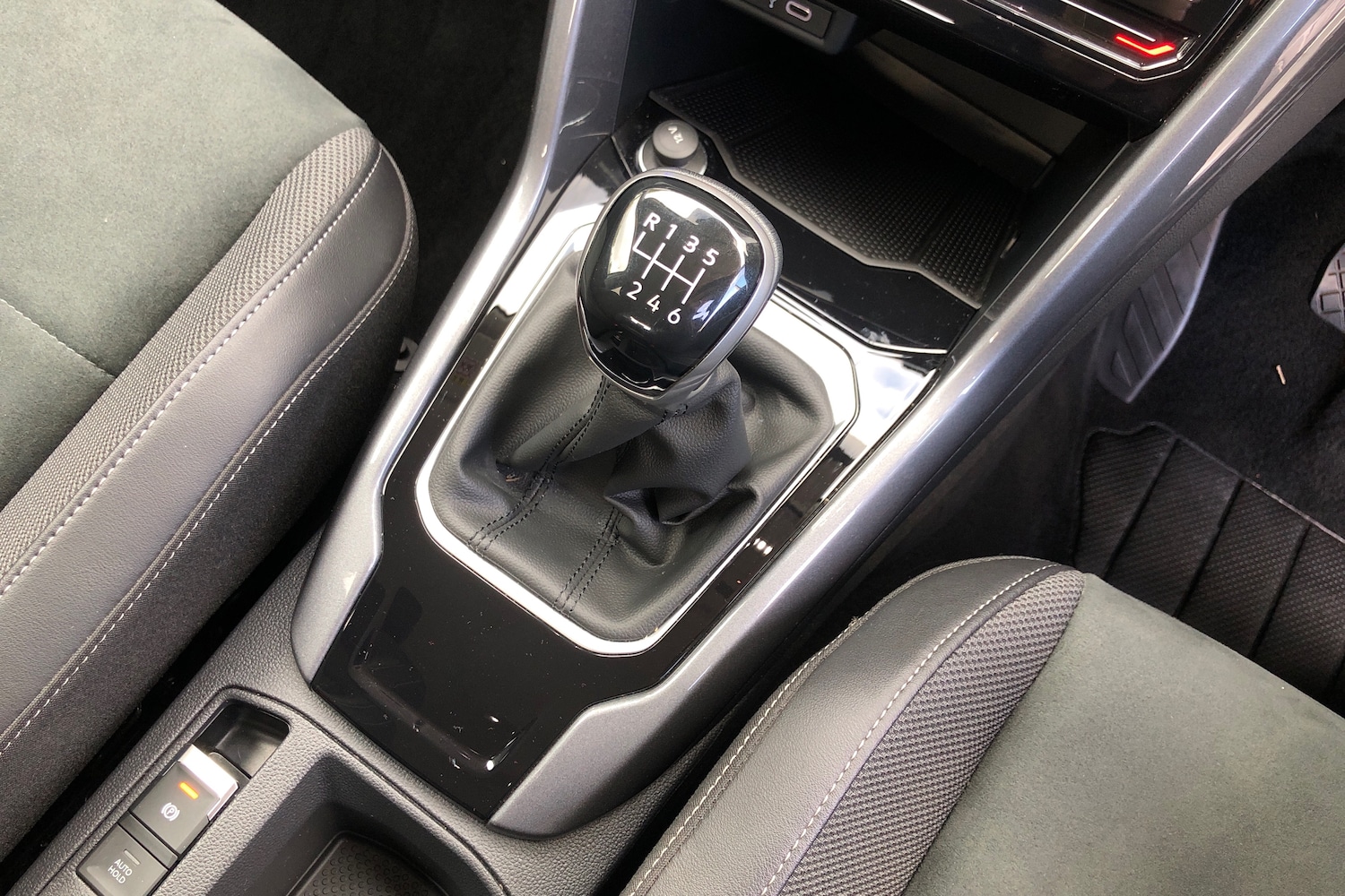 Used Volkswagen T-Roc 2023 for sale - 76676890: Photo 10