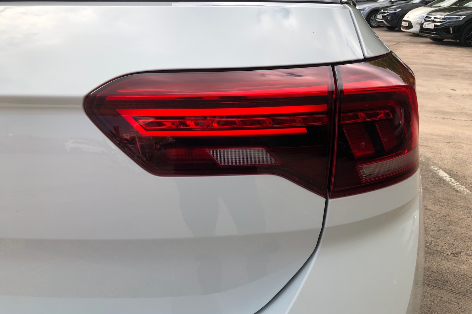 Used Volkswagen T-Roc 2023 for sale - 76676890: Photo 20