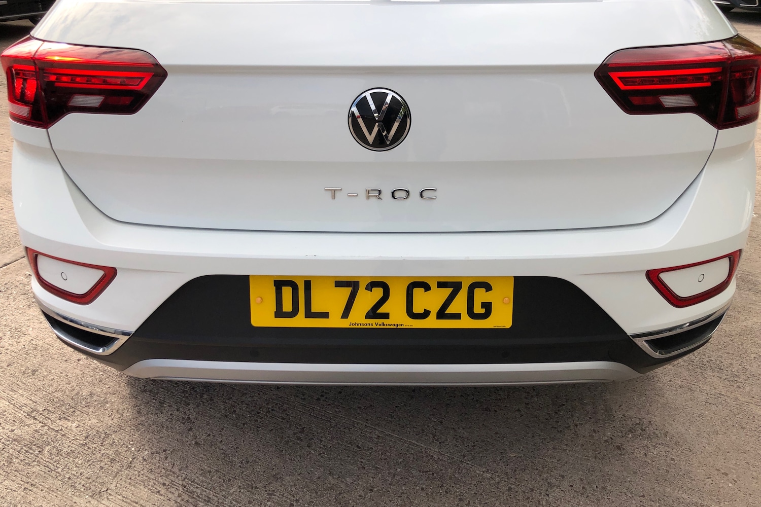 Used Volkswagen T-Roc 2023 for sale - 76676890: Photo 21