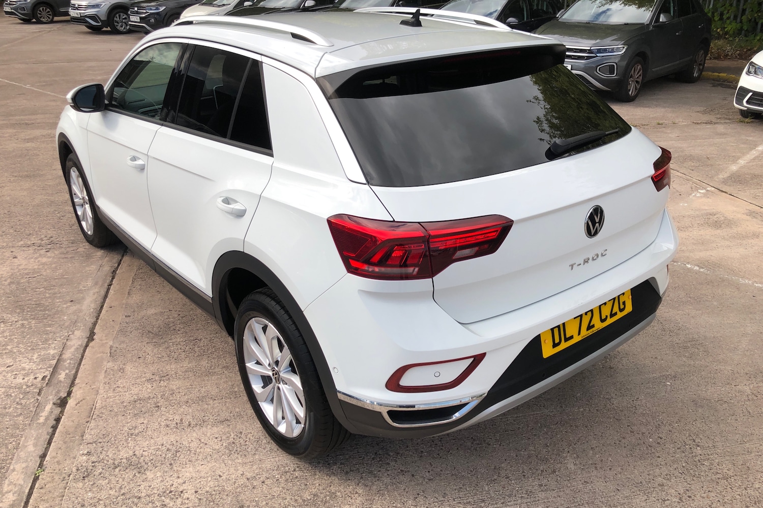 Used Volkswagen T-Roc 2023 for sale - 76676890: Photo 24