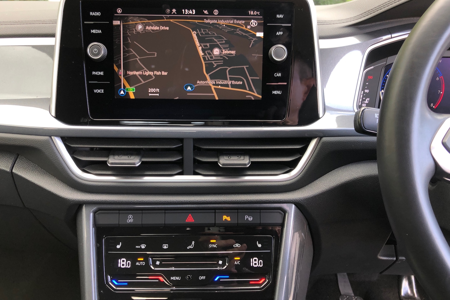 Used Volkswagen T-Roc 2023 for sale - 76676890: Photo 9