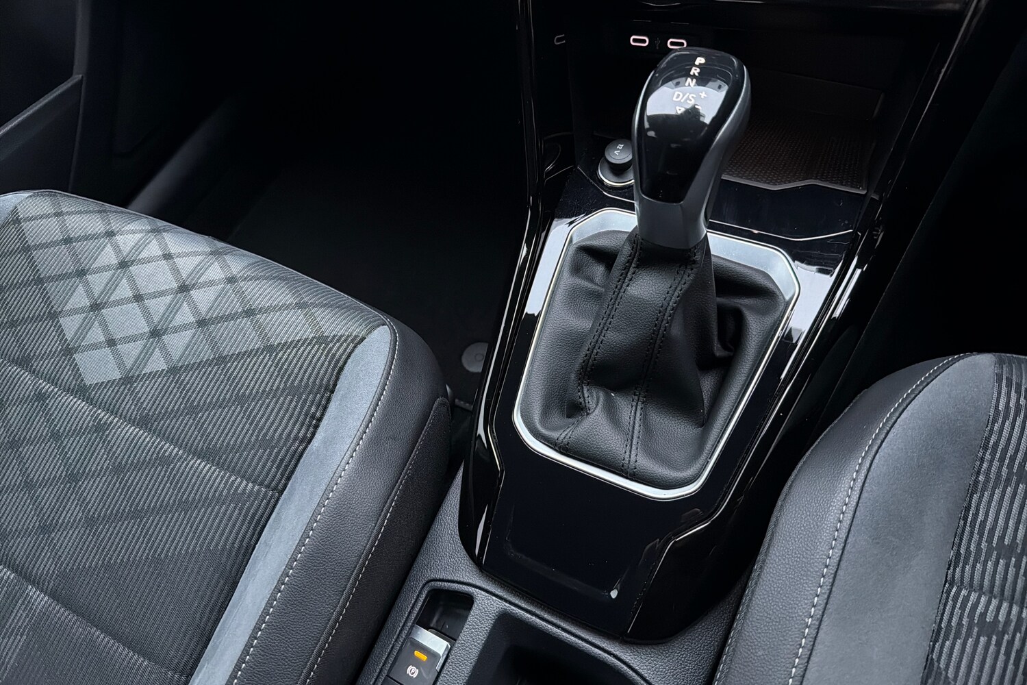 Used Volkswagen T-Roc 2022 for sale - 77501054: Photo 10