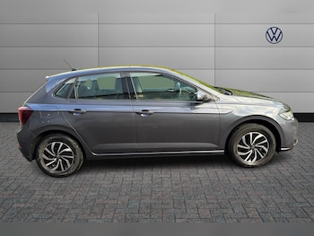 Used Volkswagen Polo 2024 for sale - 78423669: Photo